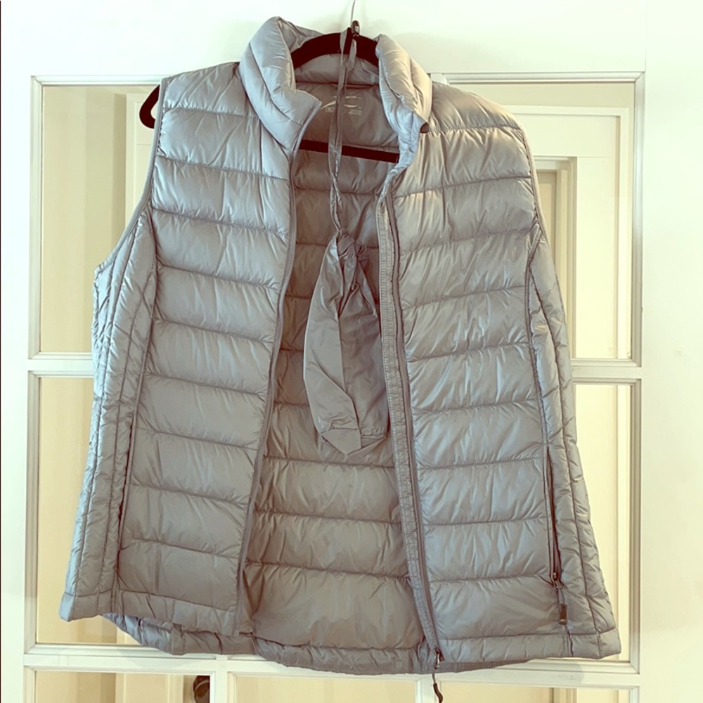 light puffer vest